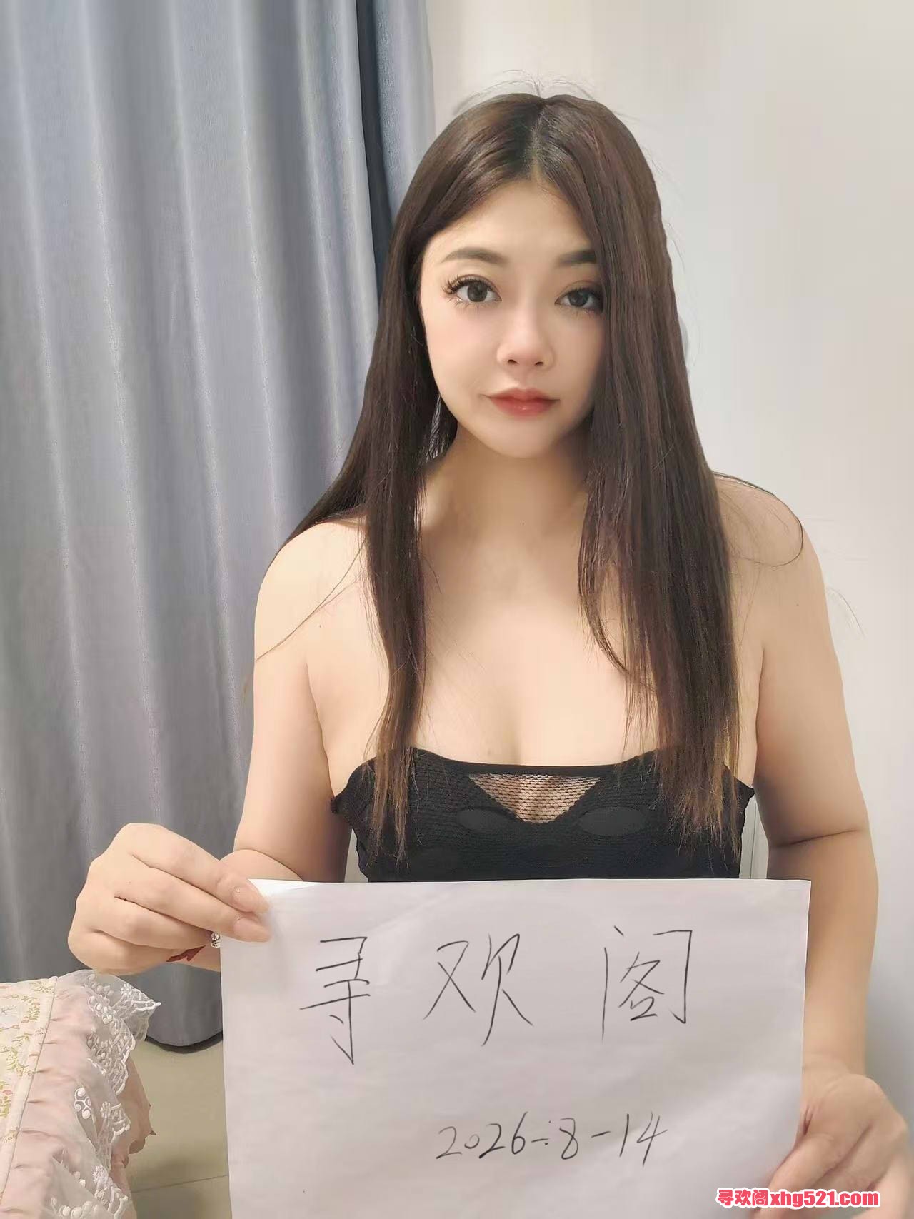 043521kqaqtfi9w8tbvivv.jpg
