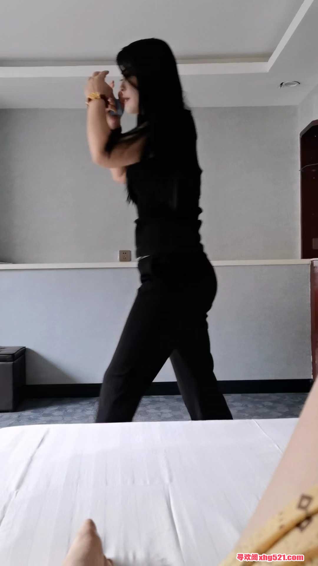 084147a4h7li7wo71dfohh.jpg