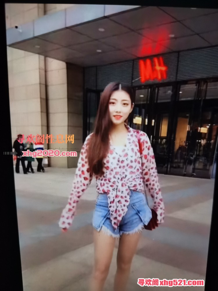 211551qmm3g5s9n2iu9g9g.jpg